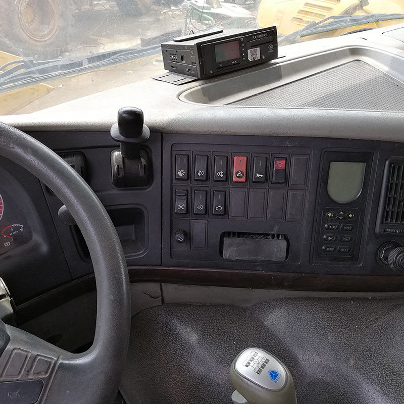 10 앞변속기 사용된 Sinotruk HOWO 6X4 덤프 트럭 371HP WEICHAI 엔진
