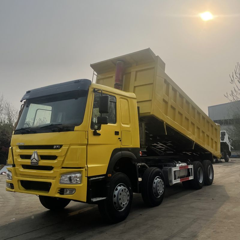 시노 호우 덤프 티퍼 트럭 371HP 유로 2 엔지니어링 운송용 사용 된 시노트럭