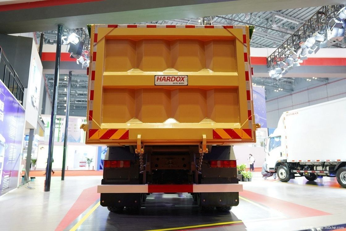 24m3 Sinotruck Howo 12 휠러 유로 5 Rhd 50tons 8x4
