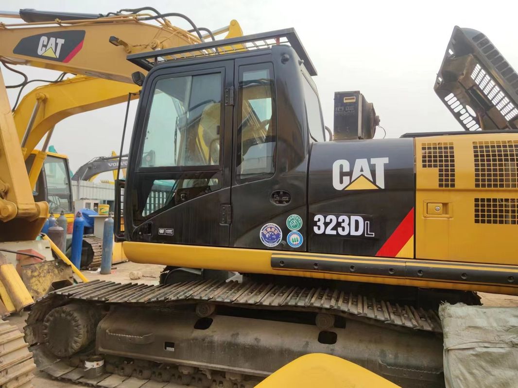 좋은 상태 원본 CAT 325B 발굴기 강한 40.5kw 엔진 간편 유지 보수