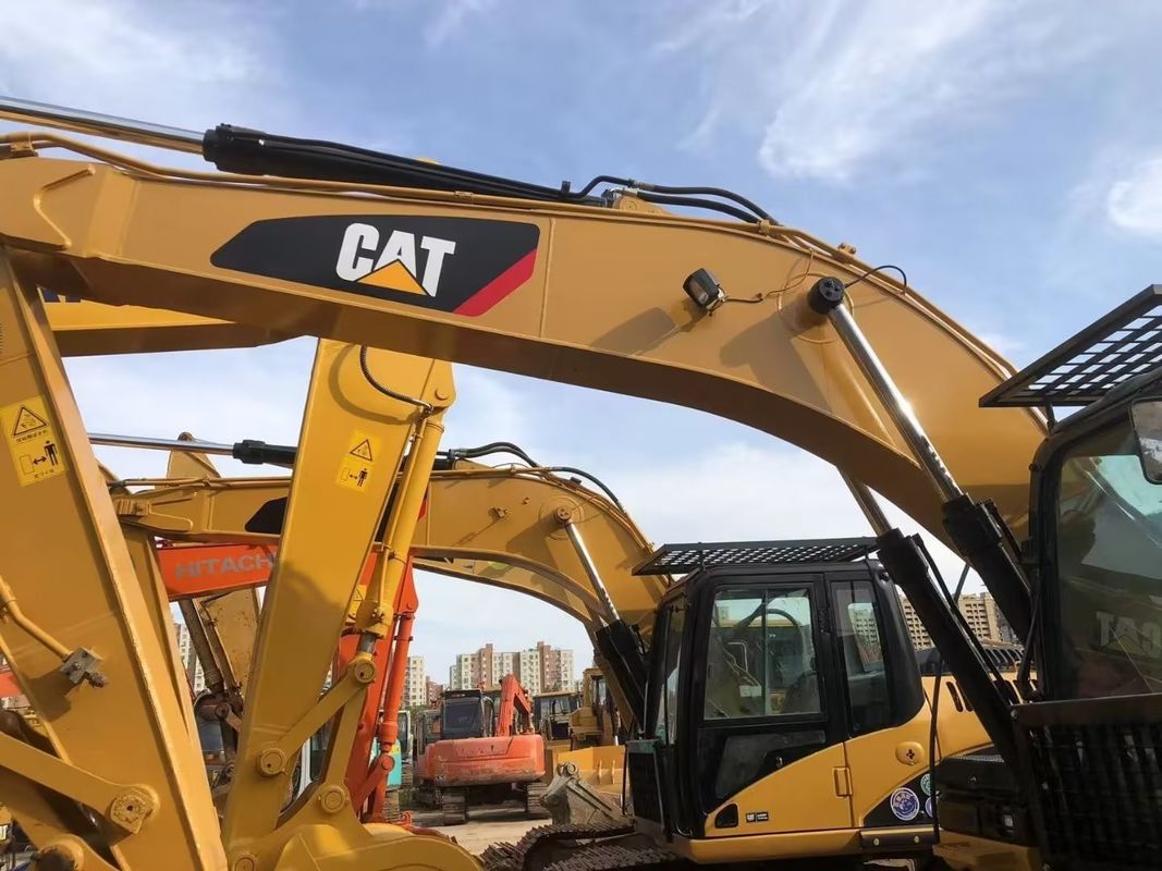 CAT320D UAE에서 사용 된 발굴기 크롤러 백호 CAT320DL CAT320D2 건설 작업용