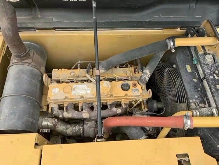 가와사키 수압 실린더 1.1m3 버킷 용량으로 사용 된 Cat 320D 크롤러 발굴기