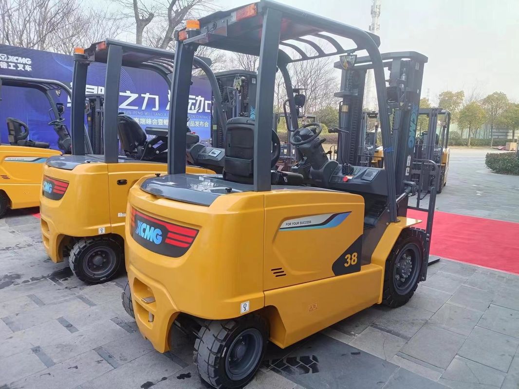 좋은 성능과 2540mm 높이를 저렴한 가격에 사용 된 3.8 톤 포크리프트