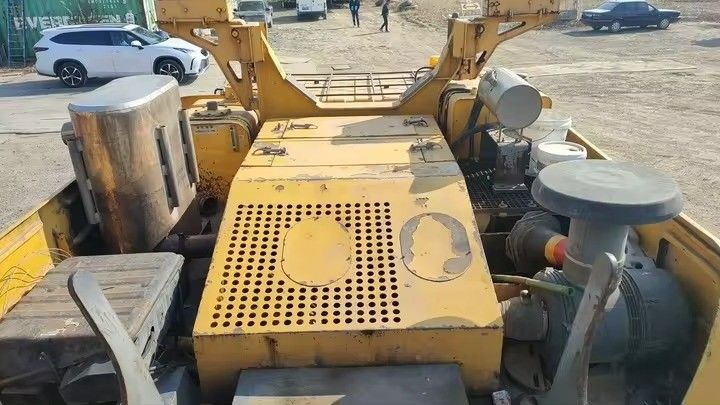 400 톤 QAY400 외관 건설물류를 들어올리는 전지형 망원경 크레인 트럭