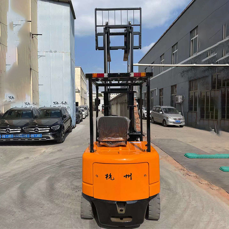 2개의 문이 있는 경주용 반 슬리프 타이어 2500kg 무게의 2.5톤 전기 포크리프트