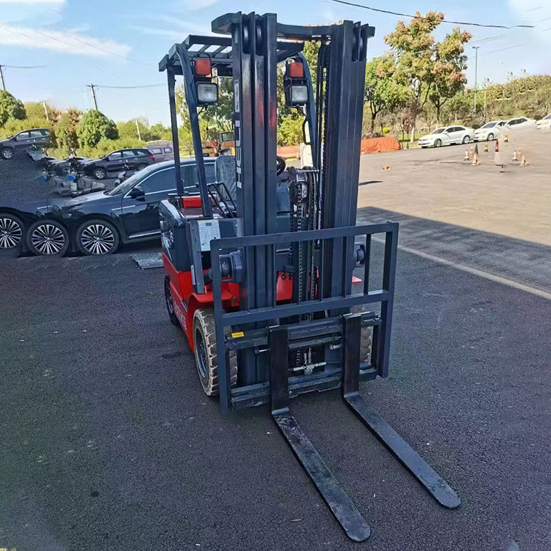 105 톤 전기 디젤 포크 릭트 3m 분. 올리는 높이와 1500 kg 무게