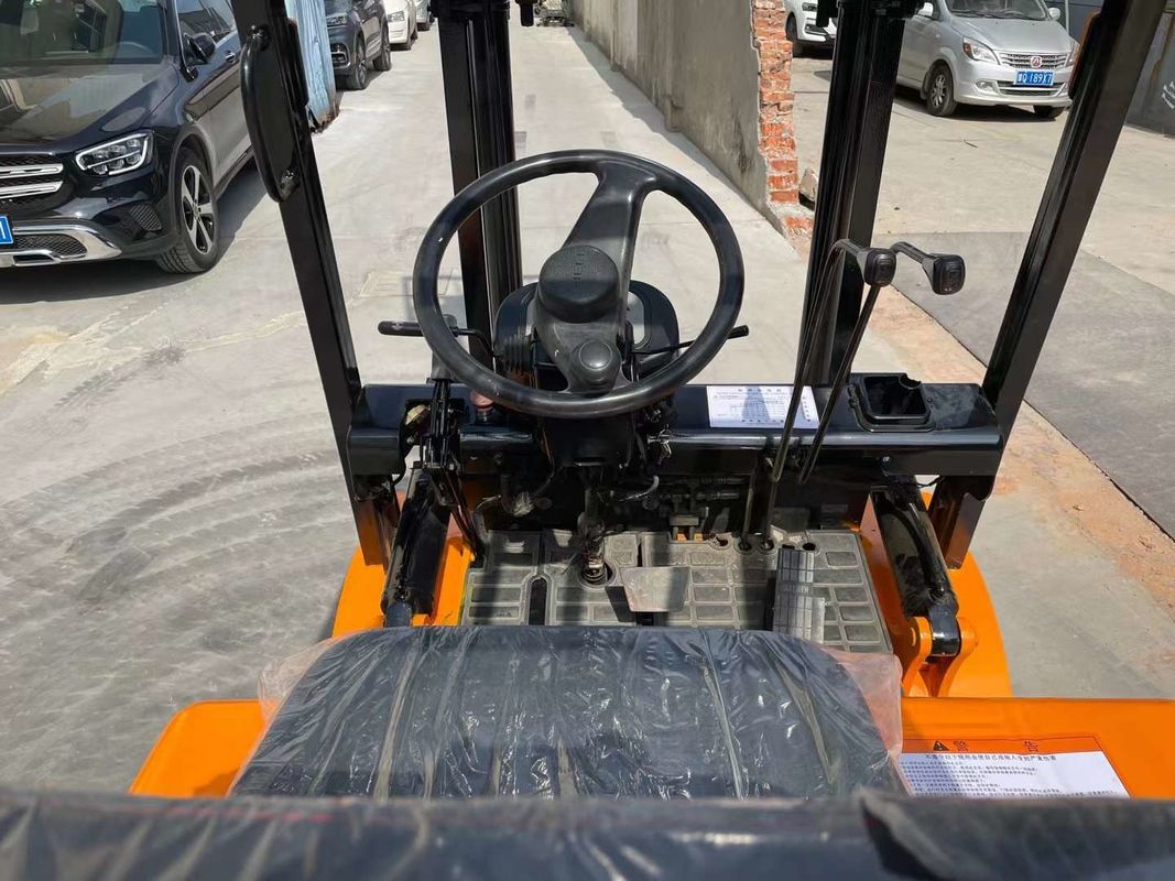 저렴한 3 톤 헝차 포크리프트 1070MM 포크 길이 리프팅 처리 용량