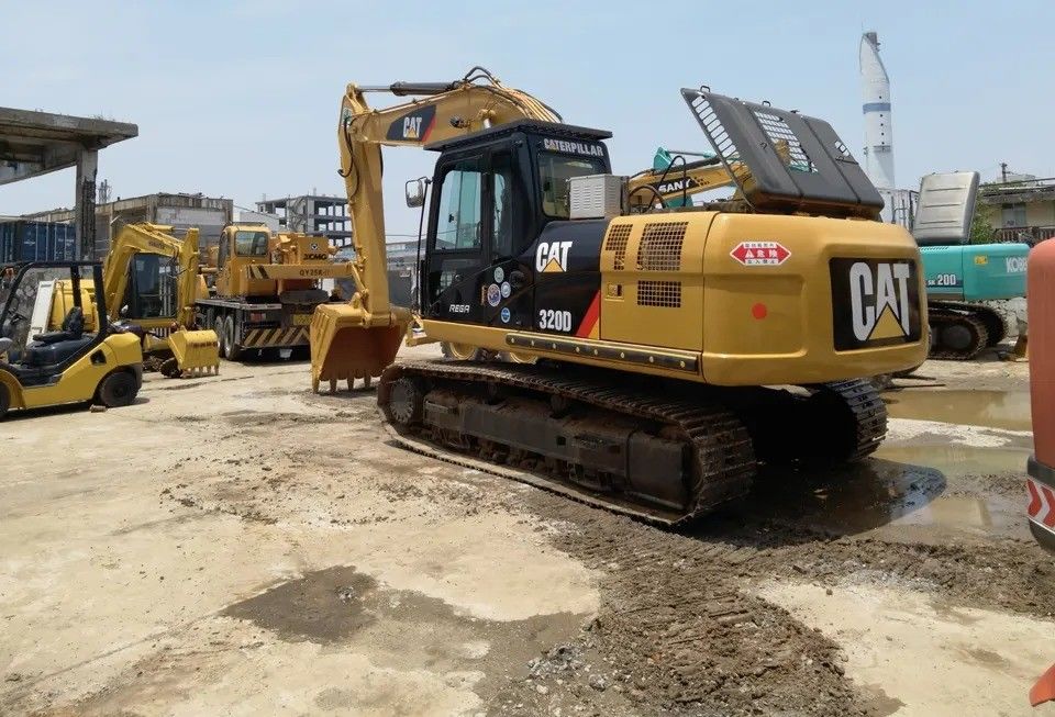 2021 사용 된 Caterpillar Excavator CAT 320D2 크롤러 발굴기 20톤 운영 무게