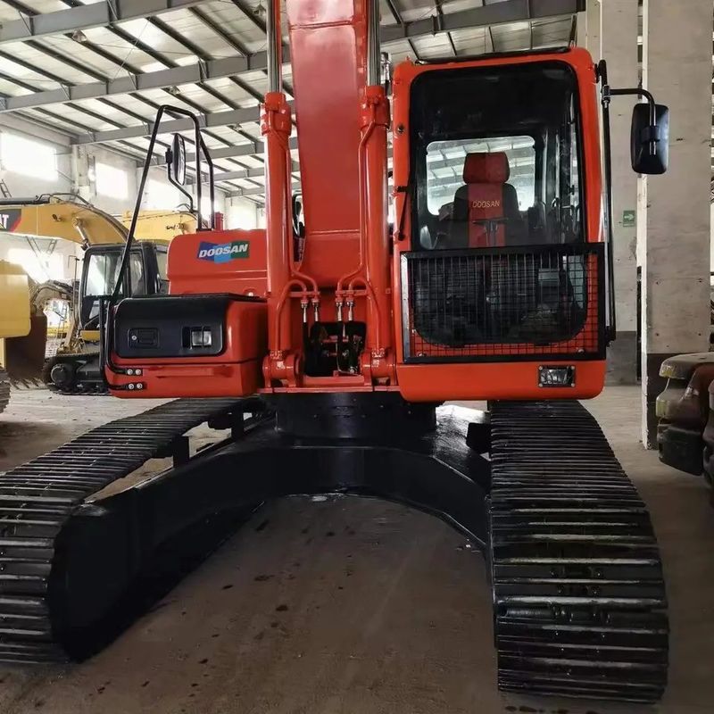 최대 발굴 반지름 10705mm 110kw 좋은 상태 Doosan DX225 LC 크롤러 발굴기