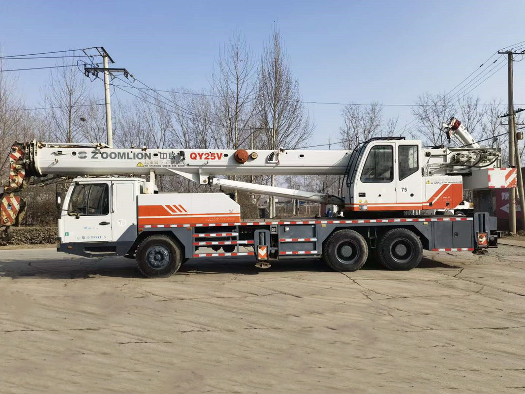 RY25V 39m 수압 팔 크레인 25 톤 사용 된 크레인 트럭 화이트 맥스. 올리는 부하 45TON