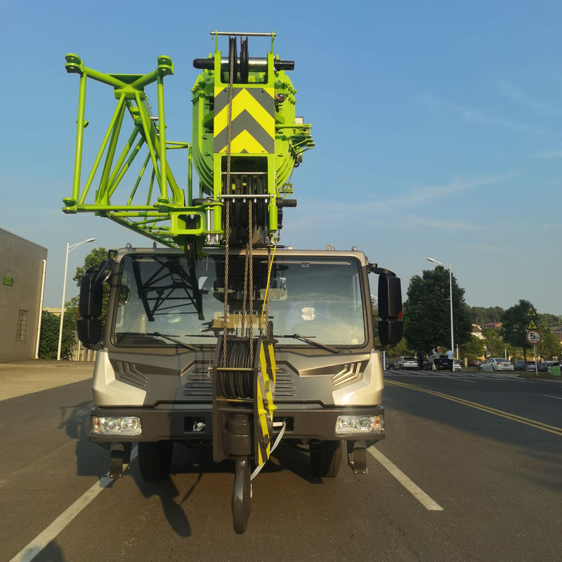 41m 크레인 기계 Zoomlion 트럭 사용 된 붐 트럭 크레인 2001-4000 작업 시간