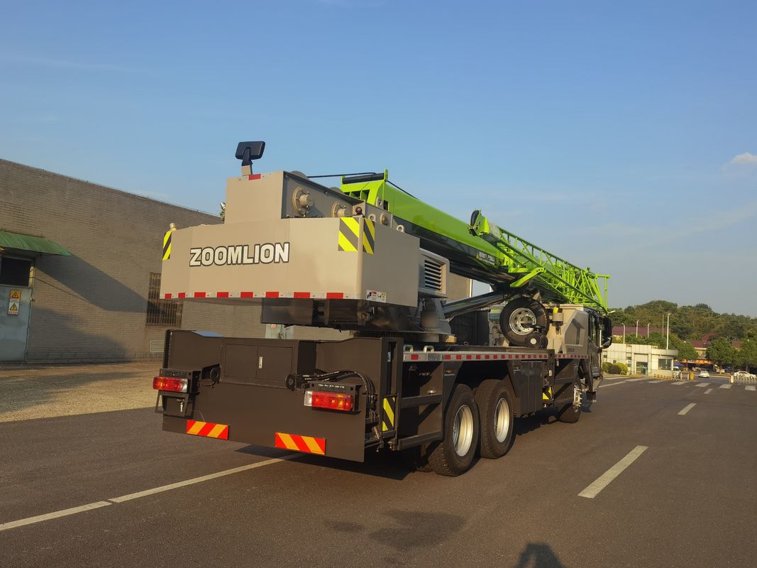 41m 크레인 기계 Zoomlion 트럭 사용 된 붐 트럭 크레인 2001-4000 작업 시간