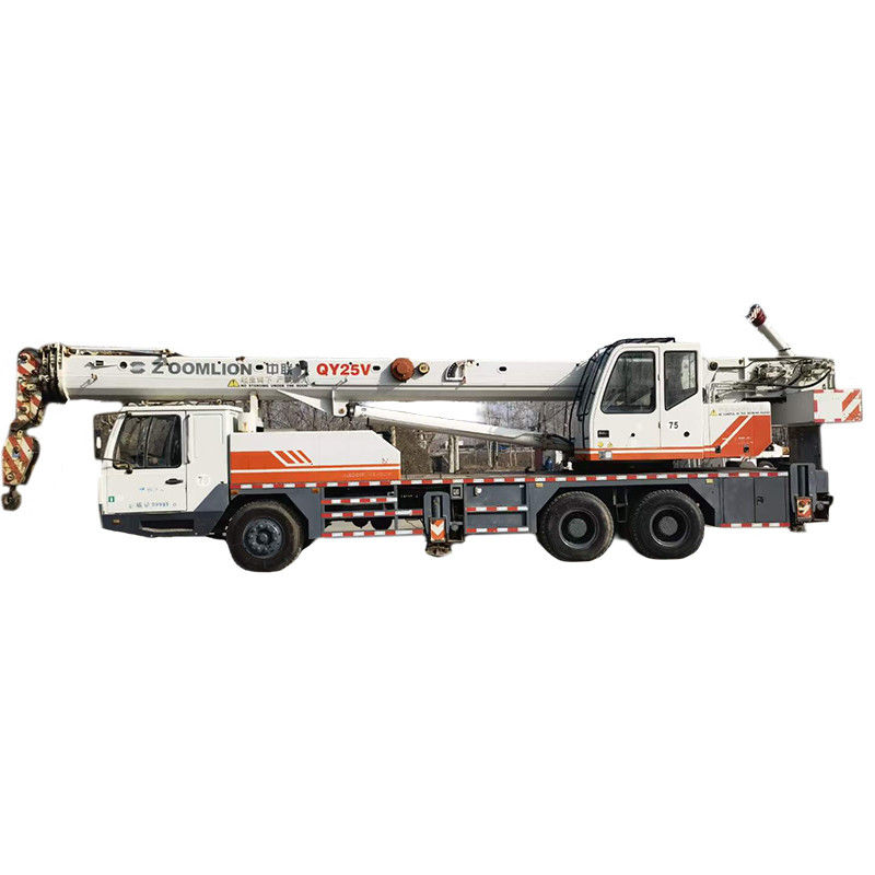 흰색 39m 슈퍼 크레인 기계 25 톤 트럭 크레인 줌리온 QY25V 사용 이동 트럭 크레인