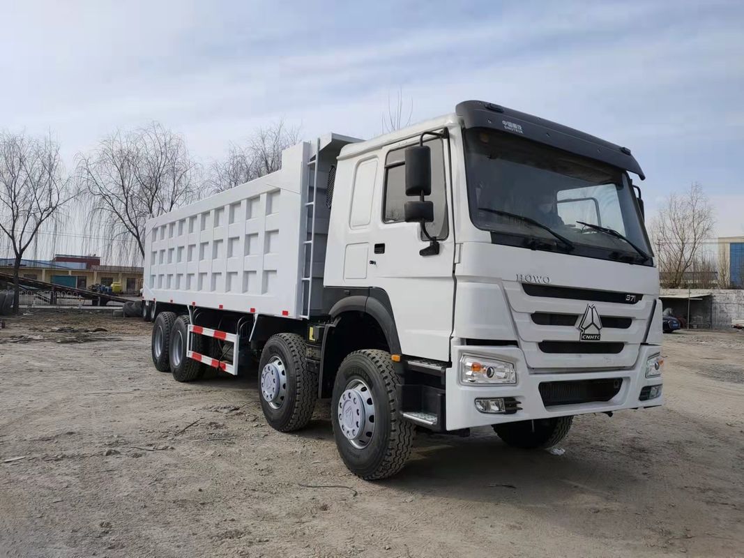 유로 3 SINO TRUCK 12 휠 LHD 50tons 중고 8x4 사용 된 HOWO 킵 덤프 트럭
