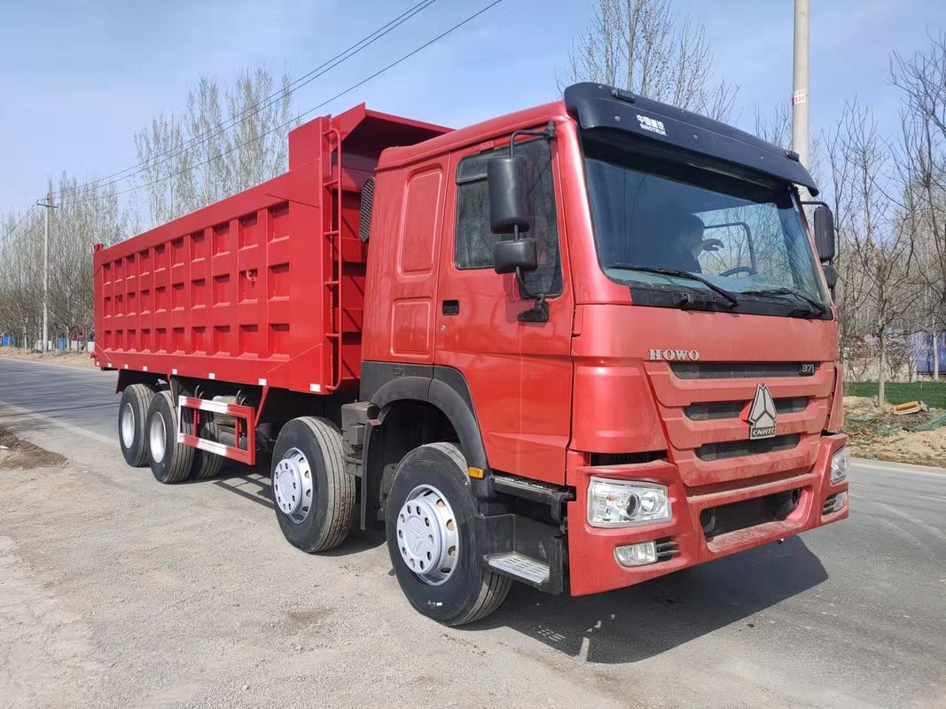 수동 창 시노 트럭 12 휠 LHD 50tons 중고 8x4 사용 된 HOWO 티퍼 덤프 트럭