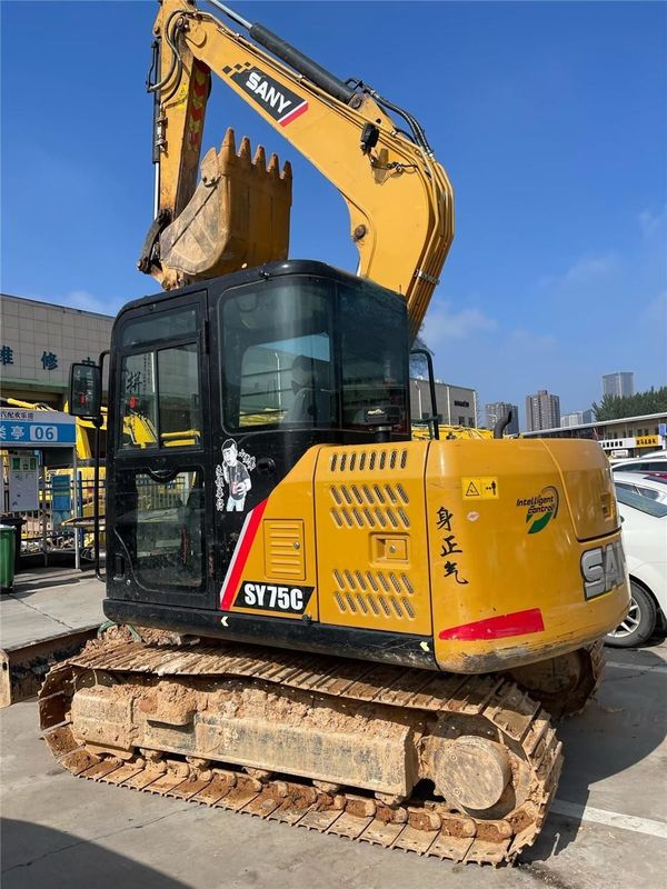 2017 Sany SY215c 크롤러 발굴기 4.9L 배량 21.5톤 상태