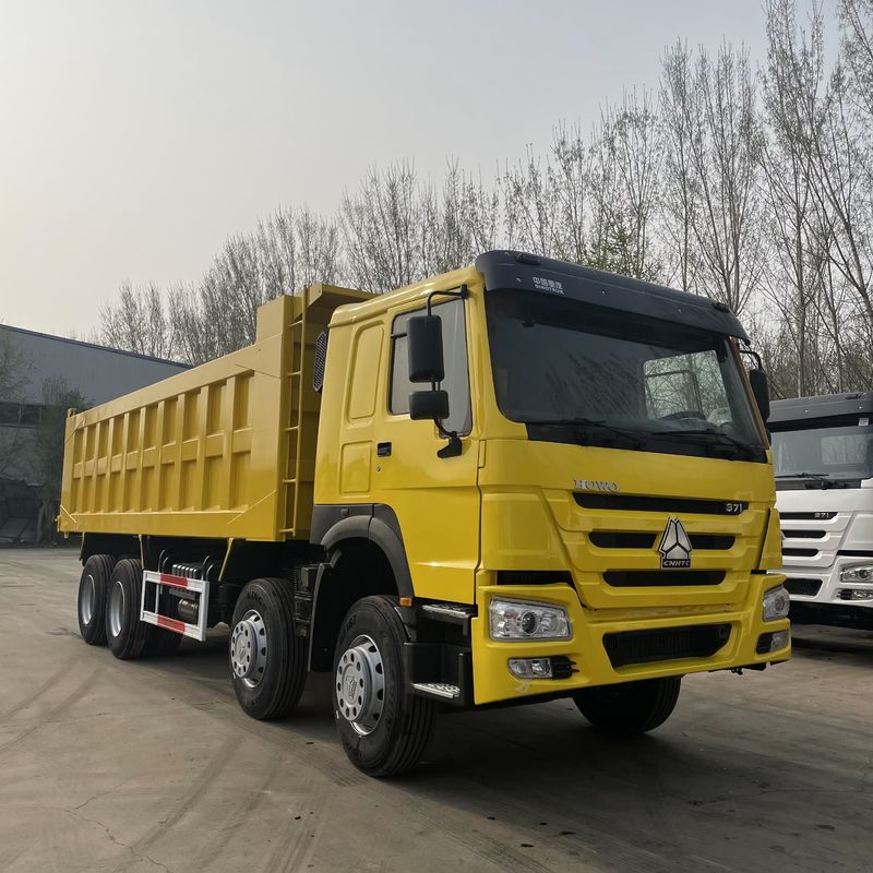 400-500L 연료 탱크 용량 HOWO 8x4 371hp 공기 서스펜션과 함께 덤퍼 틱 트럭