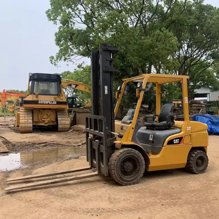 일본에서 3톤 디젤 컷 포크 릭터 표준 들어올림 높이와 150mm 포크 너비