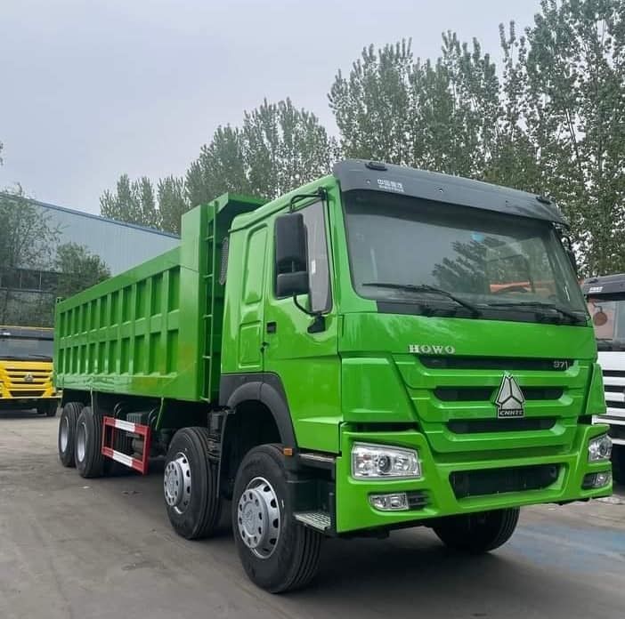 371 hp/336hp/420hp 사용 된 호우 덤프 트럭 8x4 수동 변속기와 함께 팅퍼 트럭