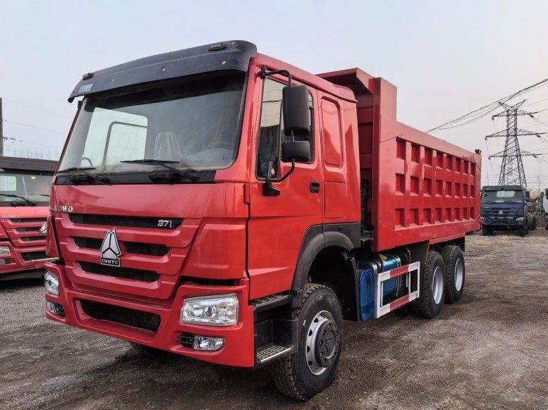사용 된 HOWO 6 * 4 덤프 트럭 371HP 건설 광산 중량 트럭 6X4 티퍼 트럭