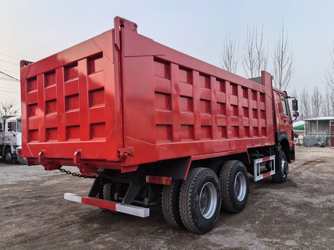 5600mm*2300mm*1500mm 화물 탱크 6X4 사용 된 틱퍼 트럭 371HP 25tons HOWO 덤프 트럭