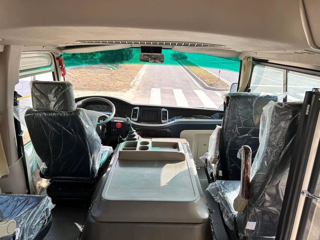 16석 좌익 운전 수동 변속기와 4L 엔진 용량 소형 버스