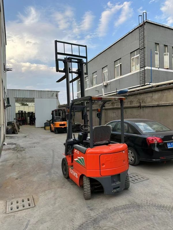 최상층 계단 3톤 디젤 포크리프트 280mm 포크 너비와 3000mm 최대