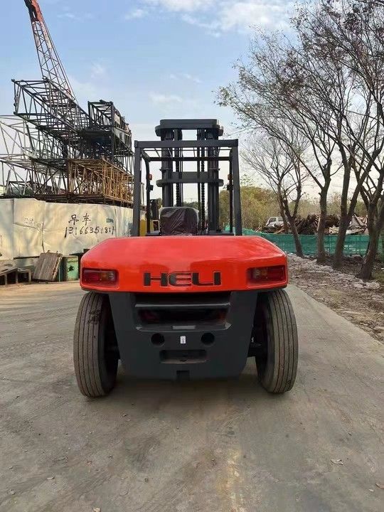 1155mm 너비 좋은 상태 10톤 헬리 중고용 포크리프트 원색