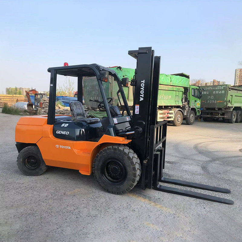 좋은 작동 상태 5톤 8FD50N 포크리프트 저렴하고 올리는 높이 3000mm-6000mm