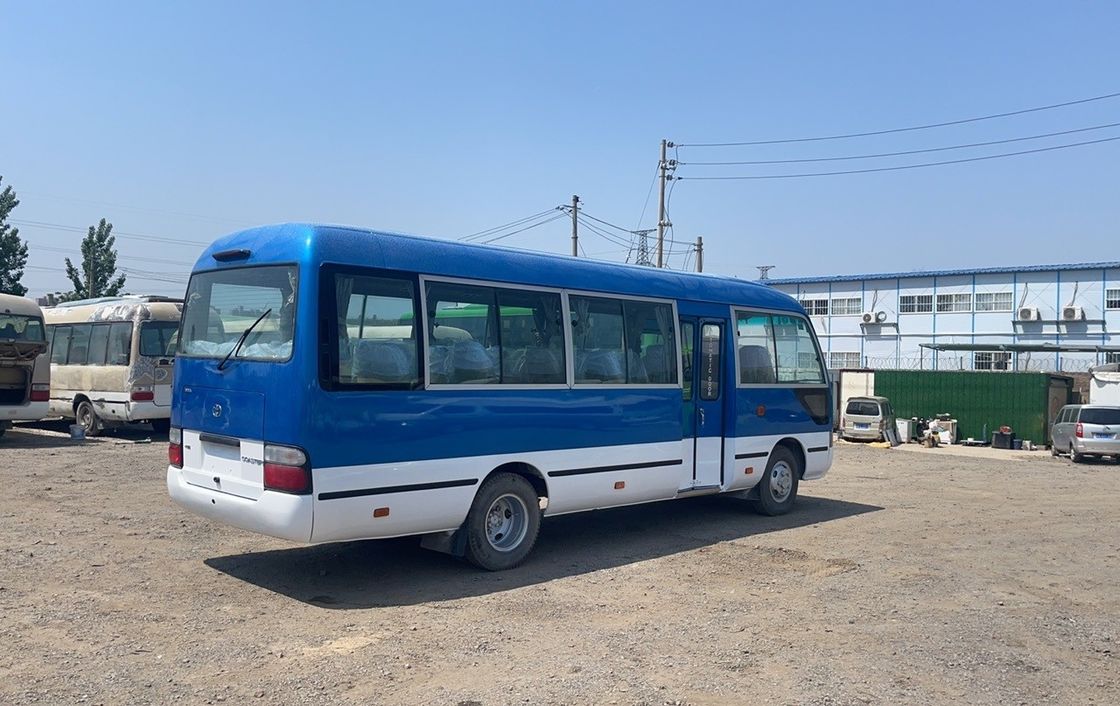 사용 된 토요타 코스터 버스 디젤 30 좌석 고객 요구 사항 및 만족을 위해