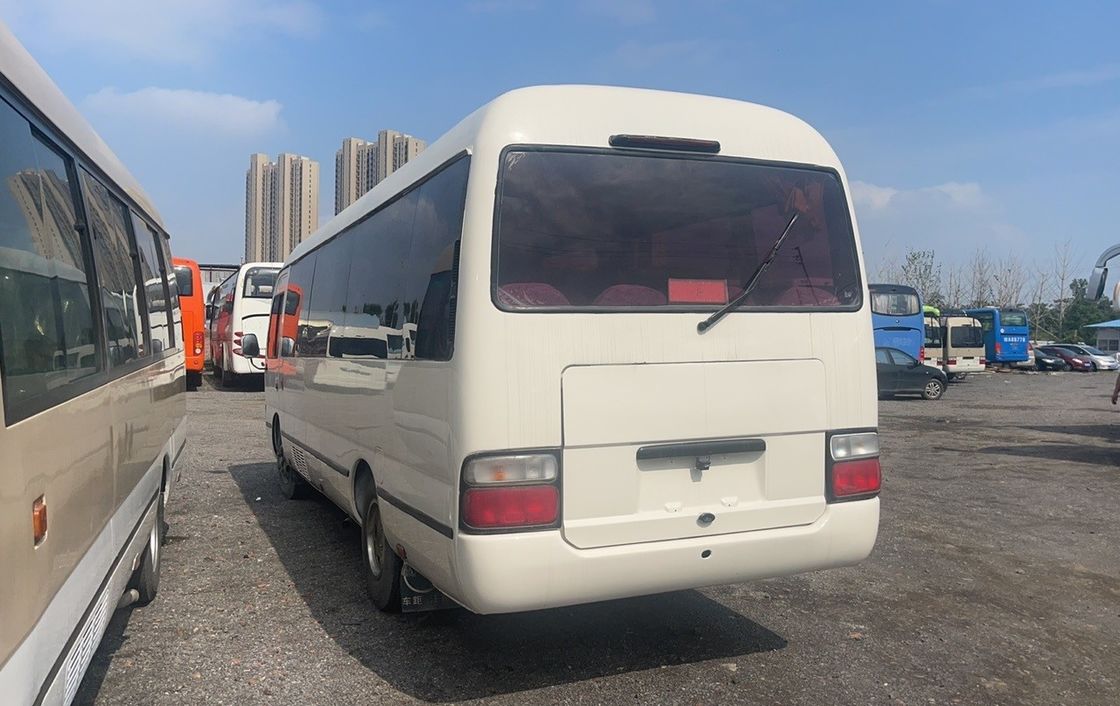 30 좌석 토요타 코스터 버스 좌측 운전 및 디젤 엔진으로 편안한 스타일