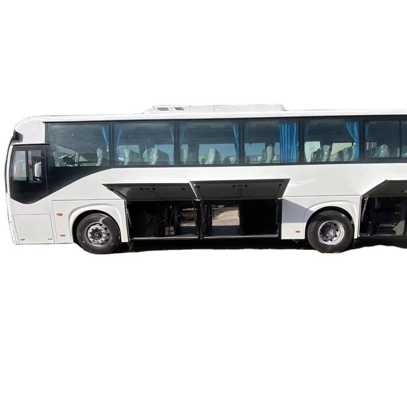 배달 준비 된 RHD LHD 코치 버스 8900ml 배량 및 수동 변속기 유형