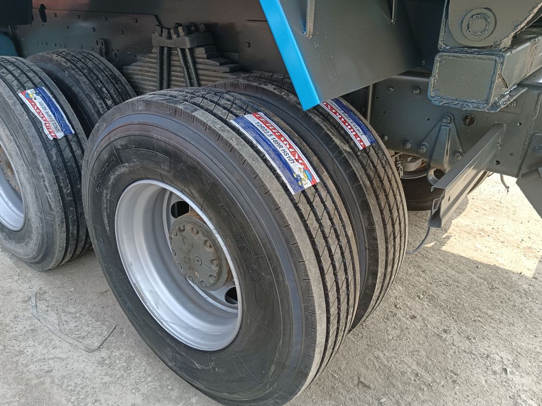 SINO TRUCK 12 휠 HOWO LHD 6*4 중용용용 덤프 트럭