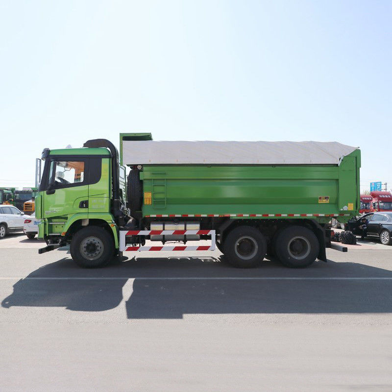 400hp 6X4 5.8m Shacman 뒤쪽 카메라와 5.8 * 2.35 * 1.5m 화물 탱크 차원