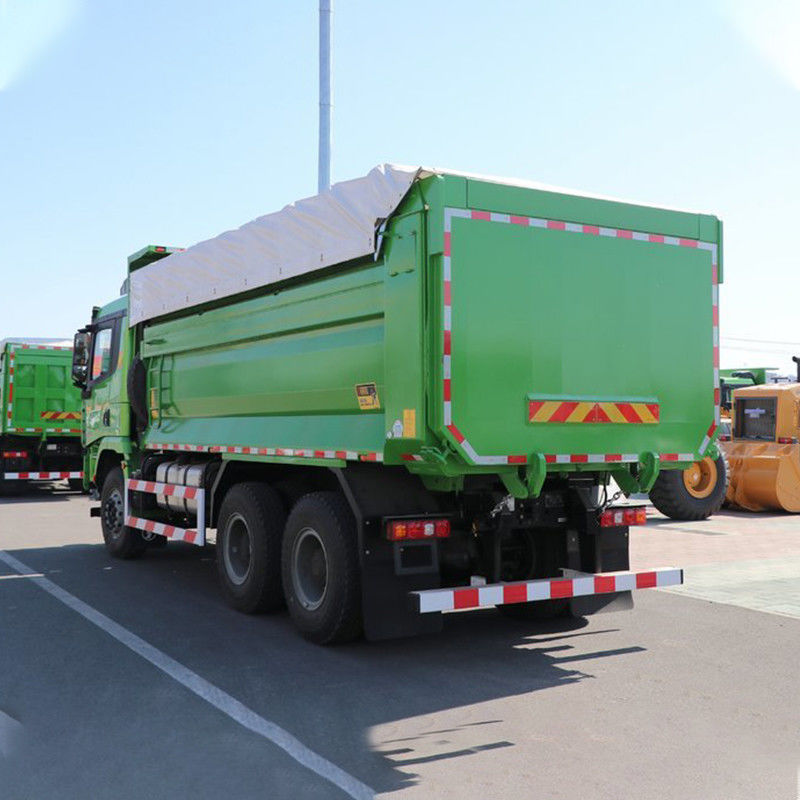 400hp 6X4 5.8m Shacman 뒤쪽 카메라와 5.8 * 2.35 * 1.5m 화물 탱크 차원