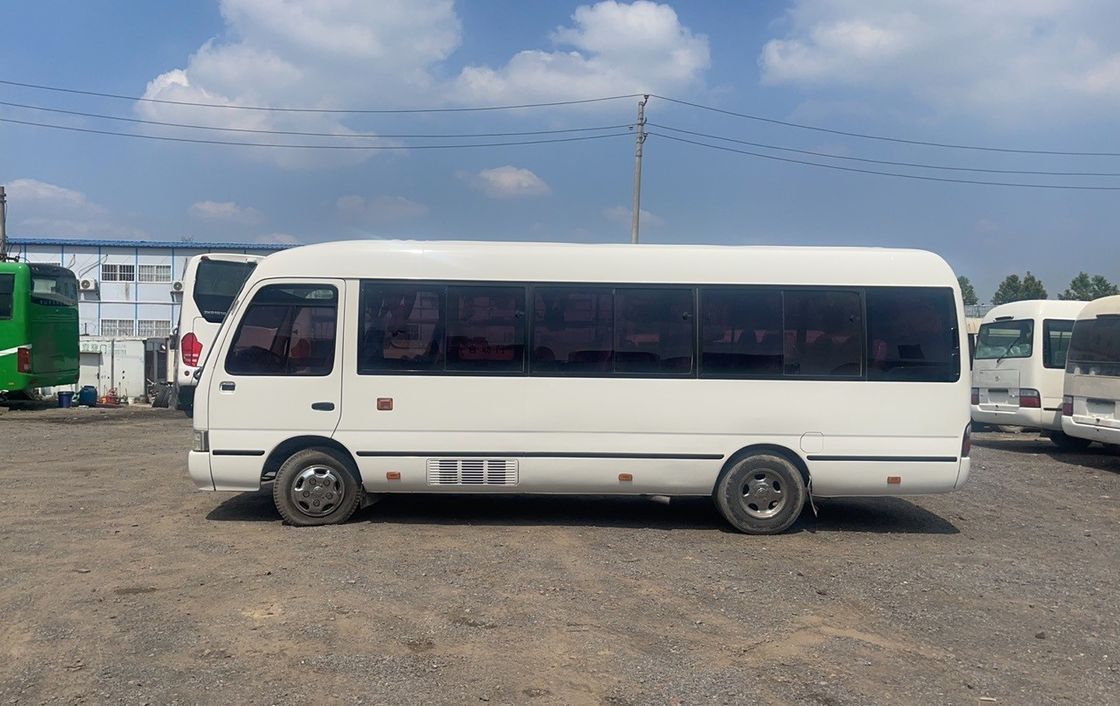 좋은 상태 사용 된 코스터 버스 V6 4.0 6GR 2.7L VVT-I 수동 변속기 17-30석