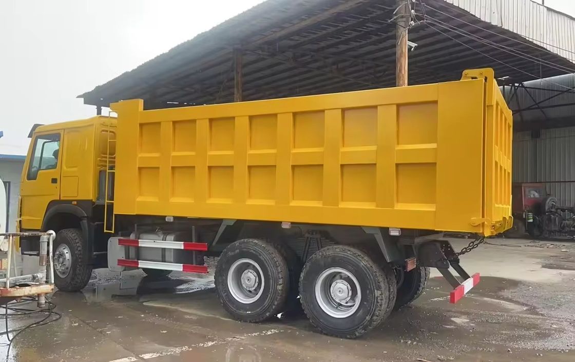 시노트럭 사용 된 6x4 30 톤 375hp 371hp Howo 중량 덤프 틱퍼 트럭 모래와 돌