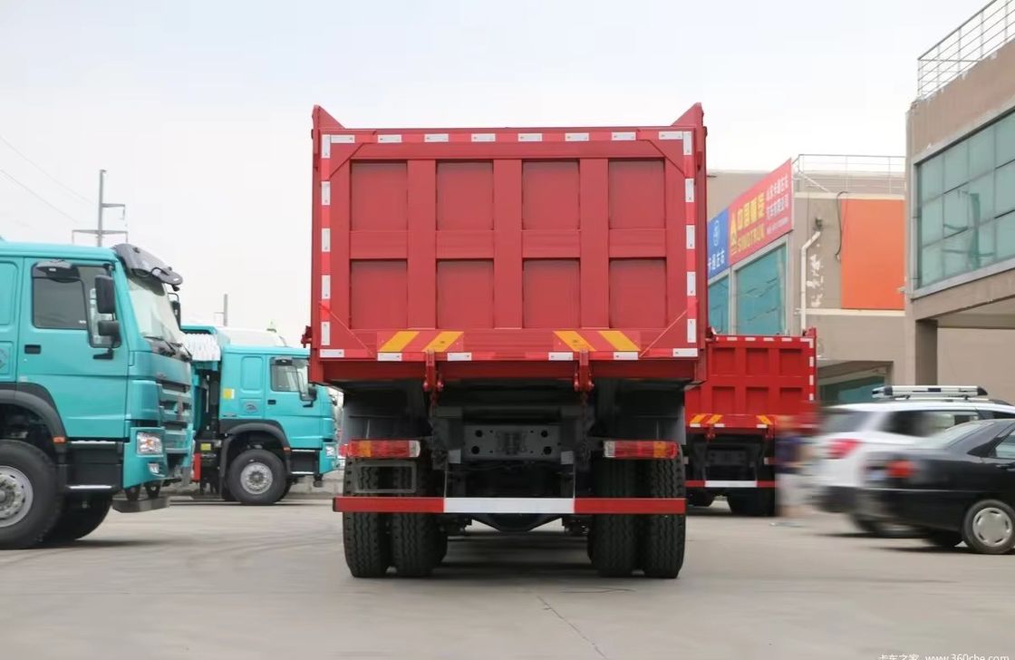 호우 8x4 12 휠 사용 된 틱퍼 트럭 40 톤 380 hp 왼쪽 스티어링과 함께 무거운 덤프 트럭