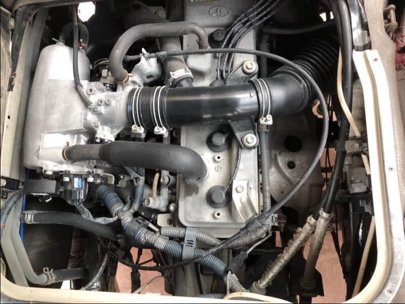 최대 토크 340Nm/rpm 디젤 29 좌석 300L 오일 탱크가 있는 도요타 코스터 버스