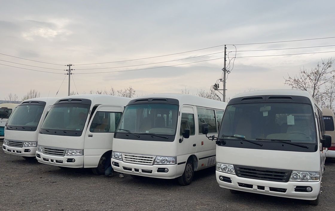 7.00R16 타이어 좋은 상태 디젤 사용 토요 타 코스터 버스 고객 요구 사항