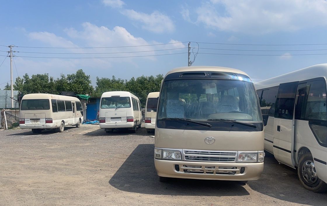 G.V.W 5900 kg 사용 된 디젤 30 좌석 토요타 코스터 버스 좋은 상태 EURO 3 배출
