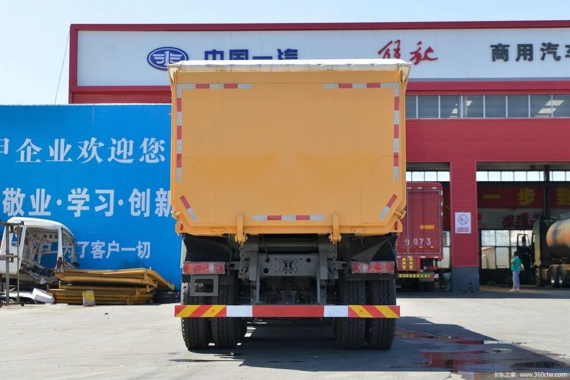 세그먼트 중량 트럭 시노트럭 371hp 사용 된 덤프 트럭 8 * 4 승용차