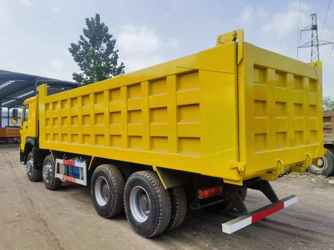 완전히 리모델링 된 사용 된 Howo 8x4 371hp 20-24 큐브 미터 티퍼 트럭 덤퍼 디젤