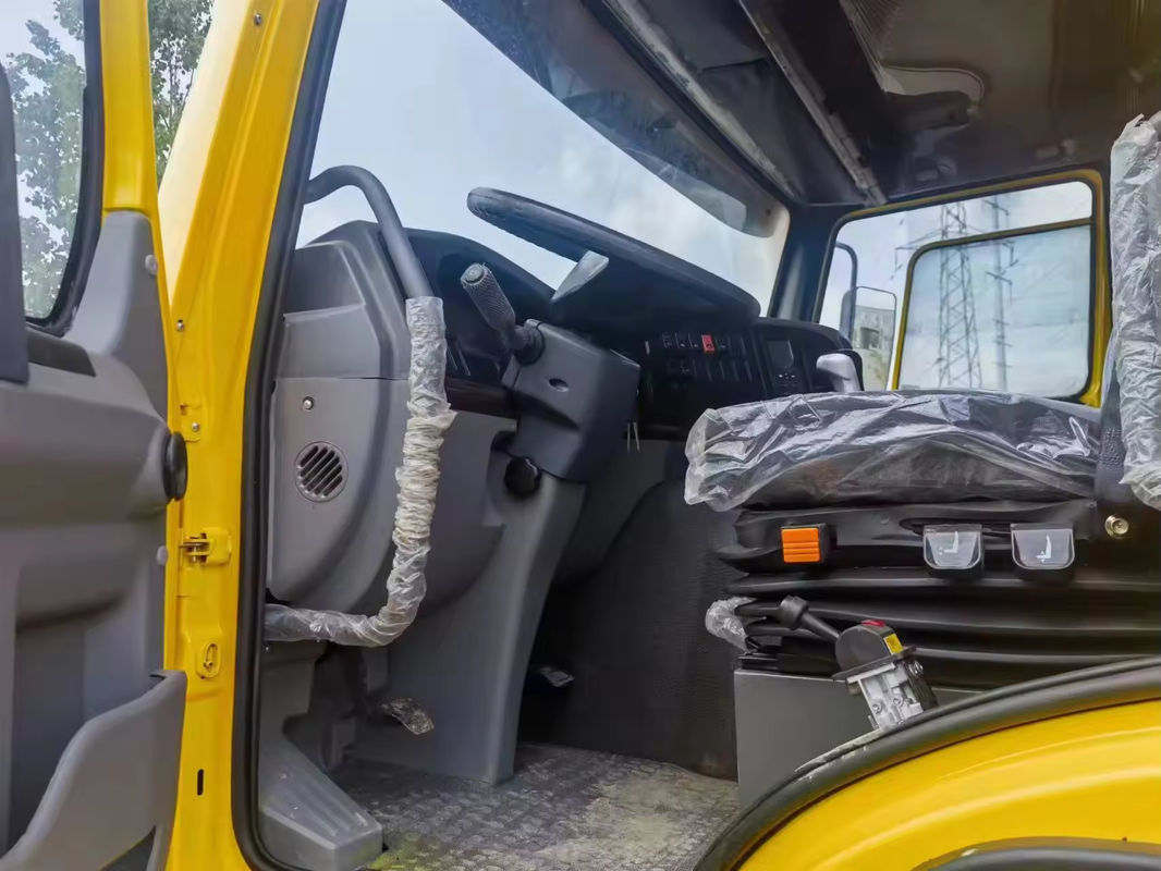 완전히 리모델링 된 사용 된 Howo 8x4 371hp 20-24 큐브 미터 티퍼 트럭 덤퍼 디젤