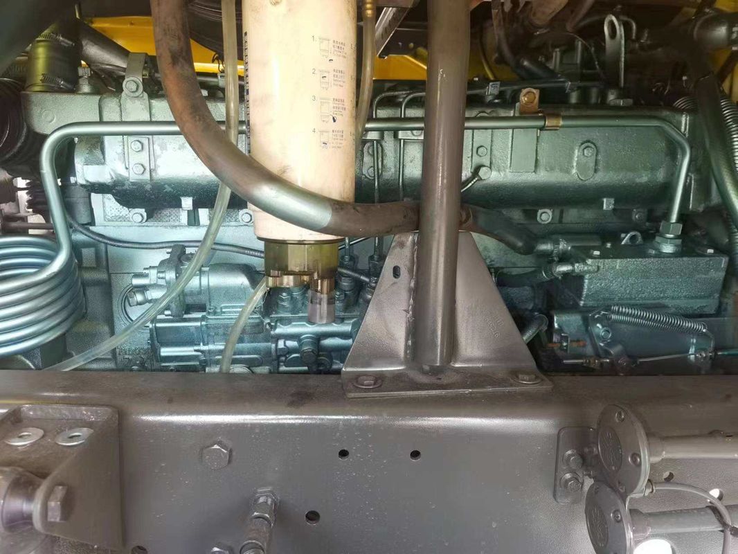 완전히 리모델링 된 사용 된 Howo 8x4 371hp 20-24 큐브 미터 티퍼 트럭 덤퍼 디젤