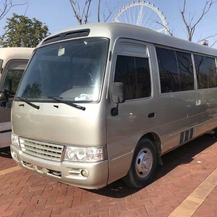 유로 3 배출량 표준 및 ISO9001 인증과 함께 30 좌석 디젤 엔진 코스터 버스