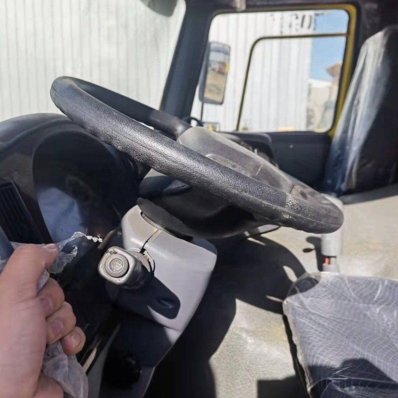 4000hp Howo 6x4 Red Tipper 트럭 덤프 트럭 유로 3 배출량 표준 총 차량 무게 ≥30T