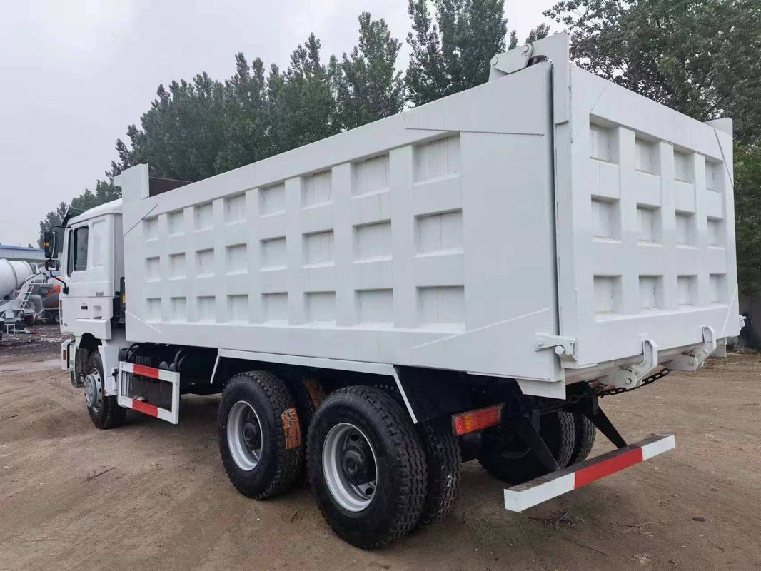 리뉴얼된 샤크만 F3000 6x4 10 휠러 덤프 트럭