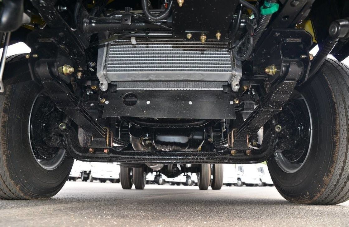 8x4 400hp 12 바퀴 50 60 톤 400-500L 연료 탱크 용량