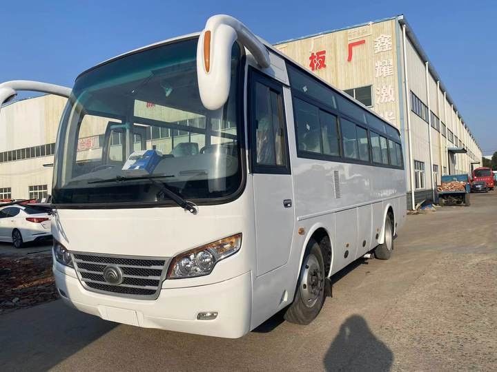7m 35 좌석 앞 엔진 사용 된 코치 버스 수동 변속기 최고 속도 71 90 km/h